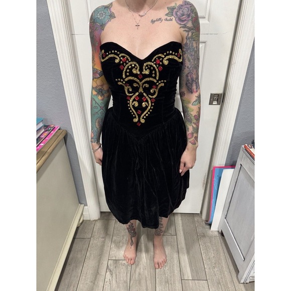 Jessica McClintock Dresses & Skirts - VTG Jessica‎ McClintock Gunne Sax NWT Black Strapless Jeweled Dress Size 7/8